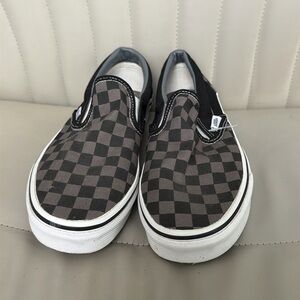 Vans shoes. US men’s 7.0.  US women’s  8.5. Worn maybe once.